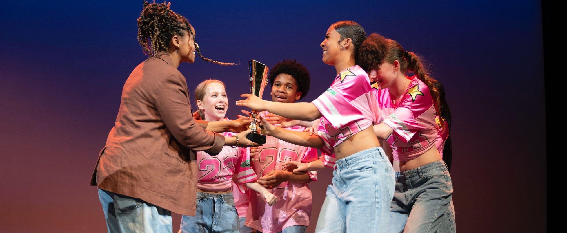 Tijd om te shinen audities hiphop wedstrijdteams 025-2026